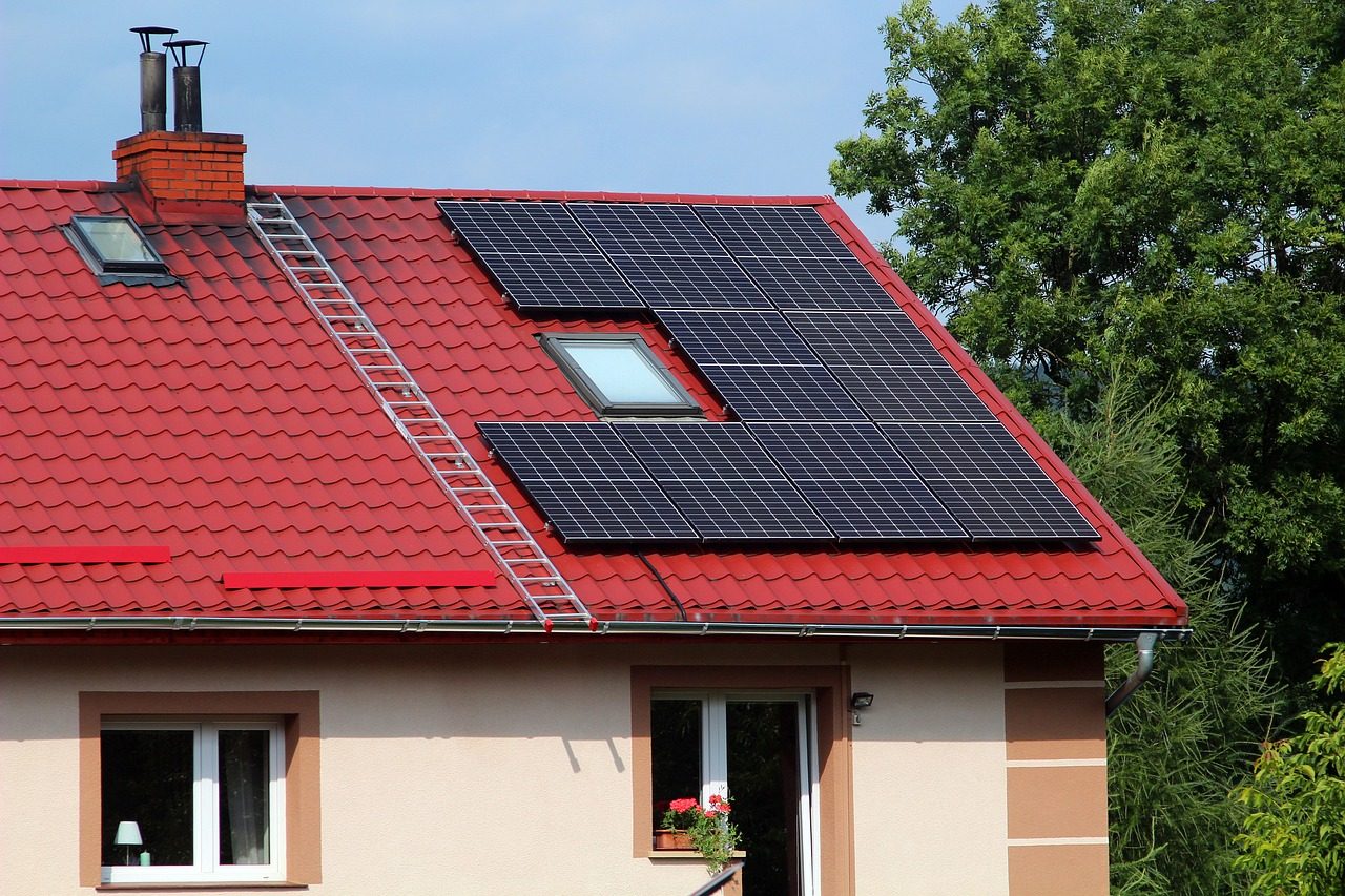 solar panels advantages drawbacks